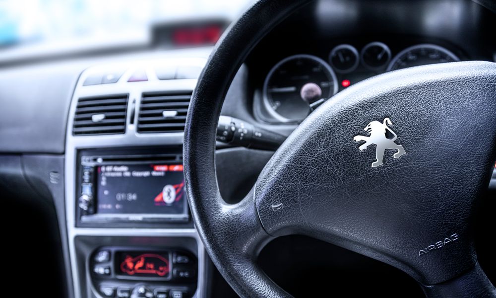 10 Hidden Car Features Your Mechanic Doesn’t Want You to Know About