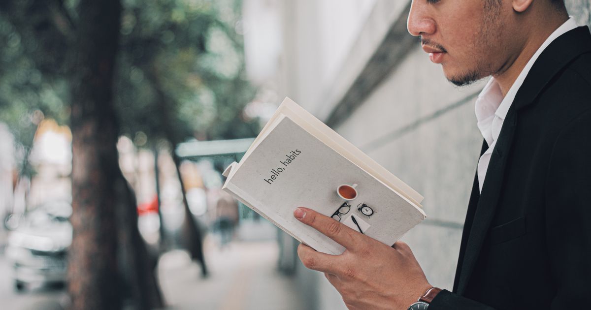 How to Build a Reading Habit That Actually Sticks