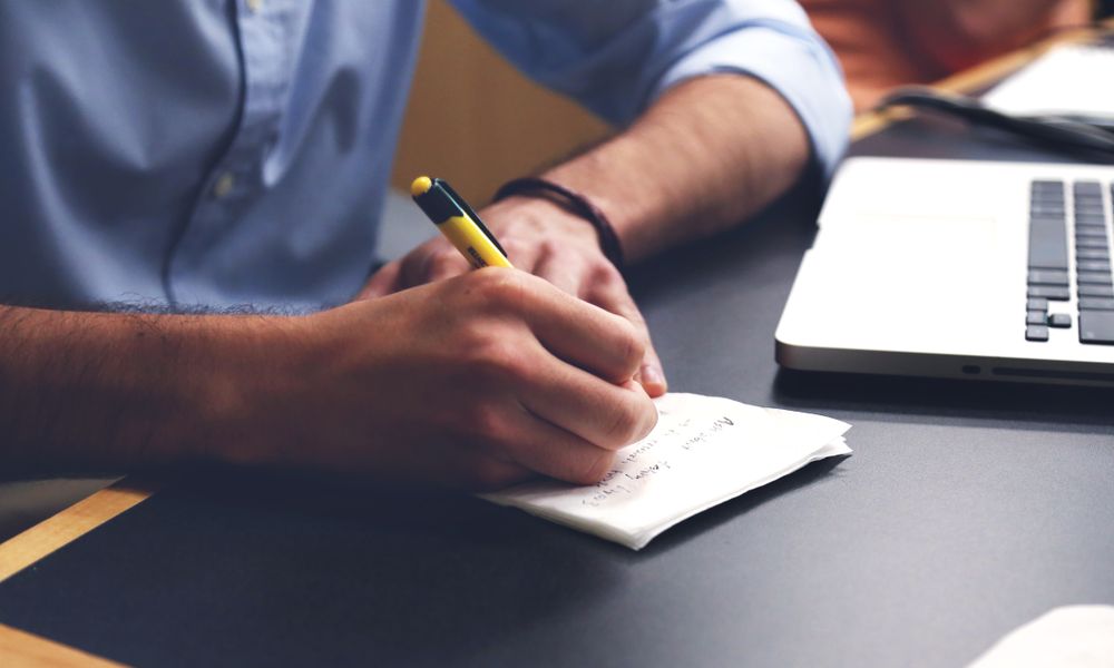 How to Write Affiliate Product Reviews That Convert (and Stay Honest)
