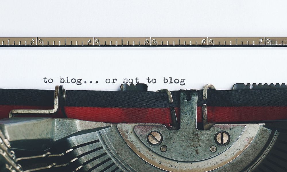 How to Write Blog Titles That Get Clicks (Without Resorting to Clickbait)