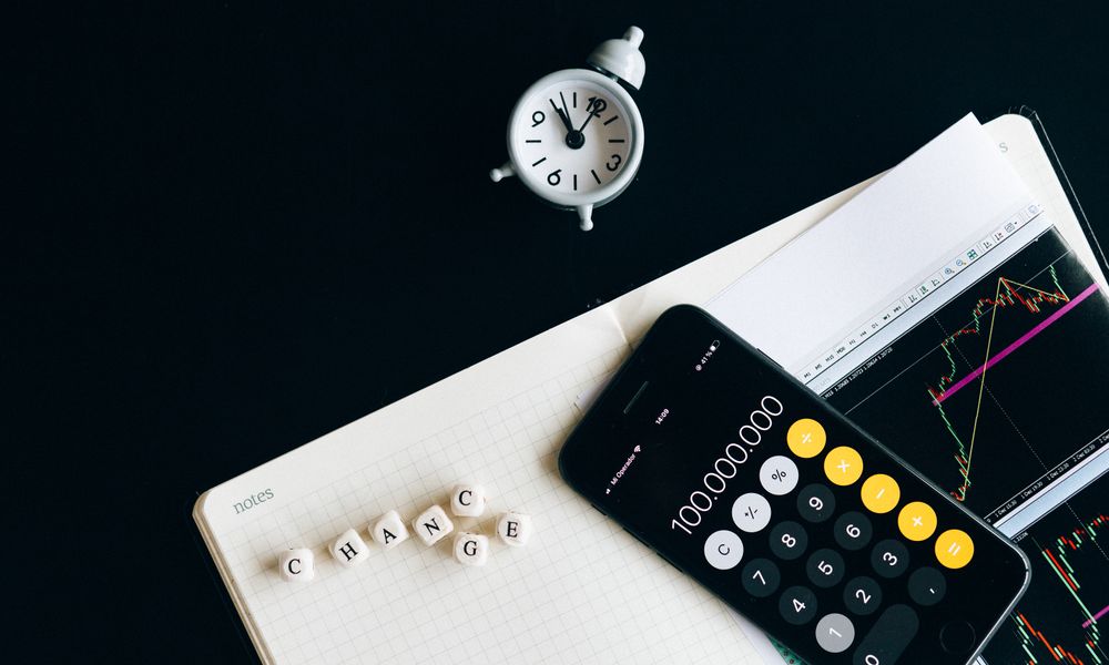 Index Funds vs Mutual Funds: Which Is Right for You?