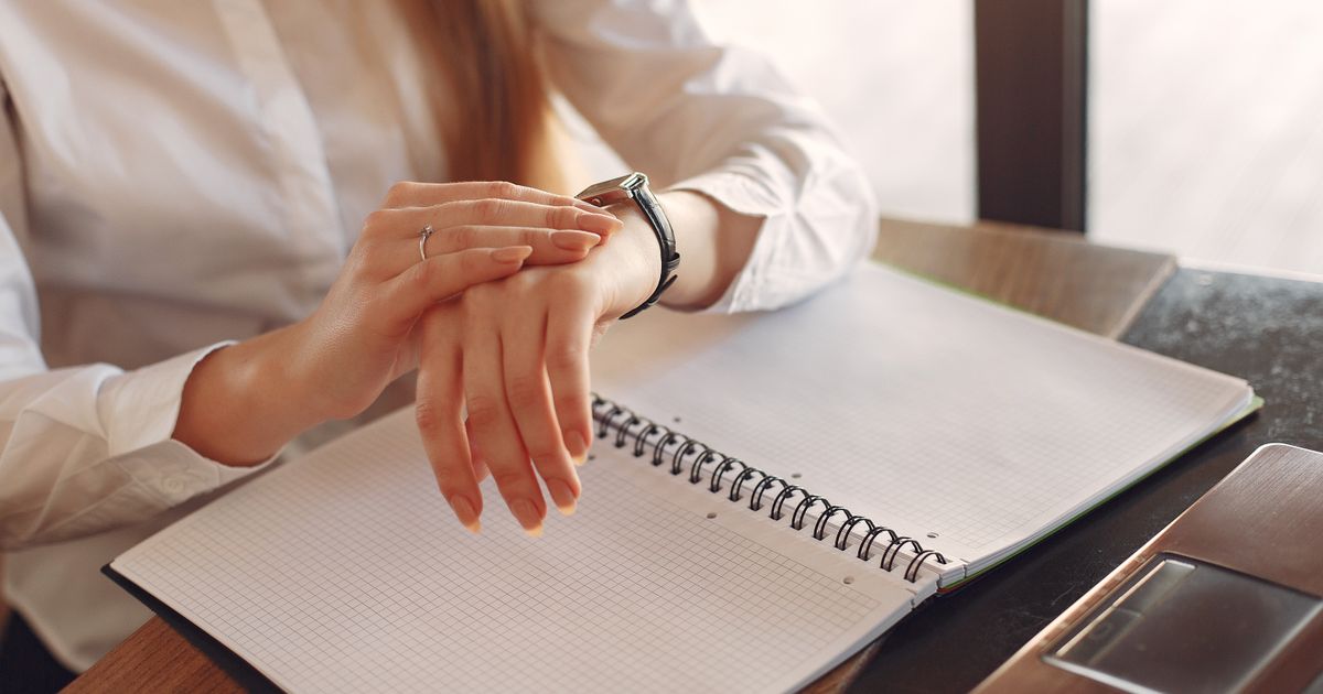 Time Management Tips for Busy People Who Feel Stretched Thin